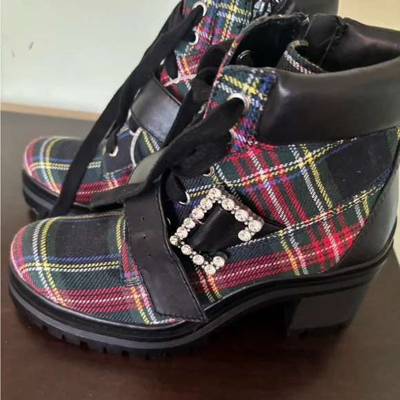 Plaid Lace-Up Boots with Black Straps - Picture 5 of 7